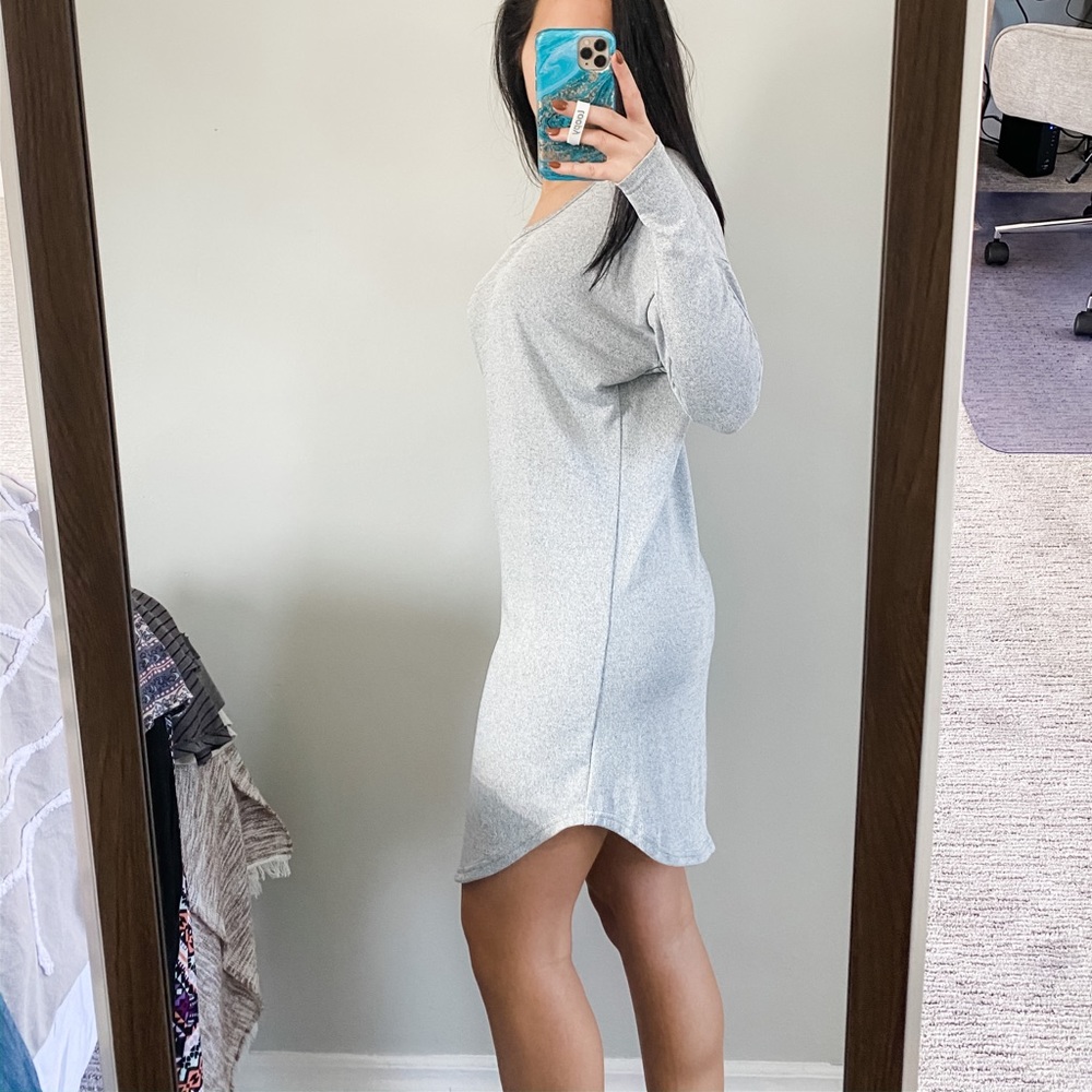 Women’s long sleeve dress - Picture 2 of 4